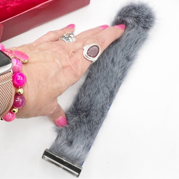 Salvatore Ferragamo Alto Fur & Leather Dyed Blue Bracelet Reversible New in Box - Picture 7 of 17